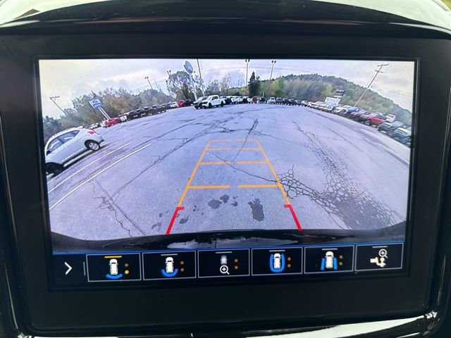 Used 2021 Chevrolet Traverse RS image 33