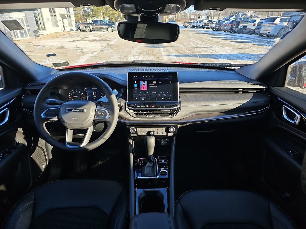 New 2026 Jeep Compass Latitude w/ Sun and Sound Group image 13
