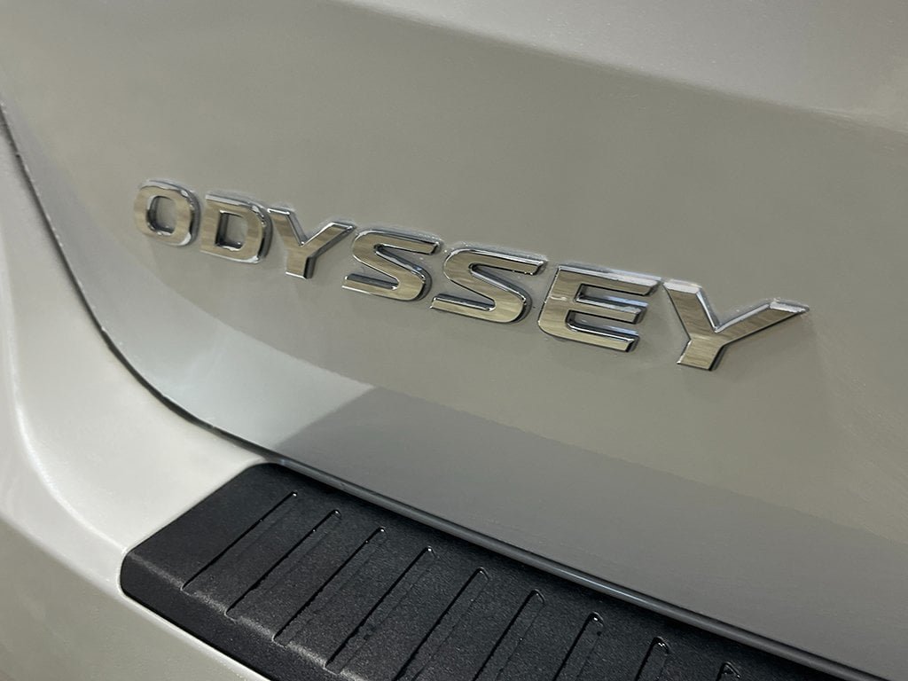 New 2026 Honda Odyssey Touring image 6