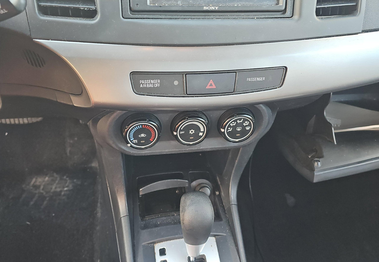Used 2011 Mitsubishi Lancer SE image 12