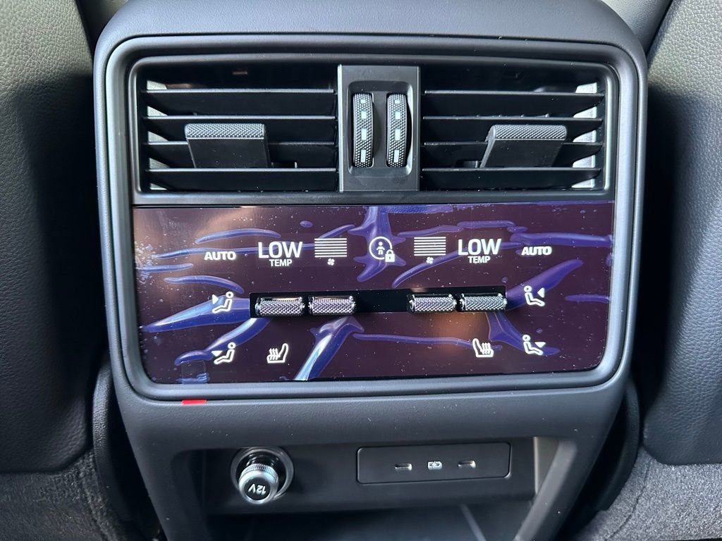 Used 2025 Porsche Cayenne S image 35