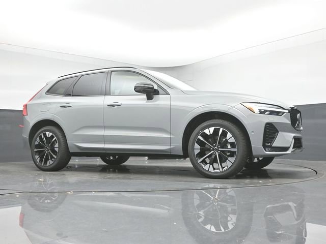 New 2026 Volvo XC60 B5 Plus w/ Protection Package Premier image 37