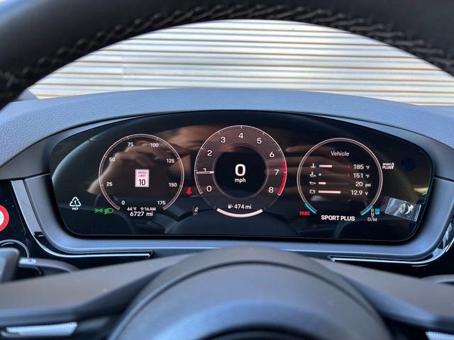 Certified 2025 Porsche Cayenne Coupe image 18