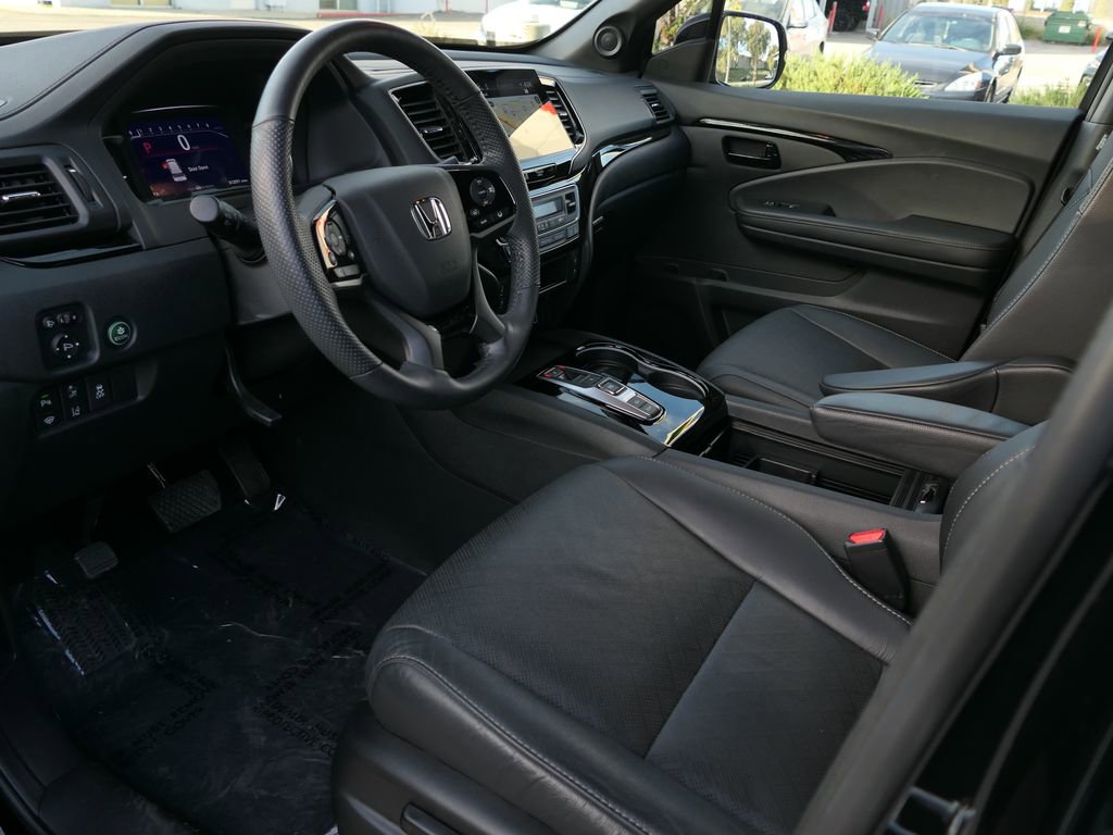 Used 2023 Honda Passport Elite image 12