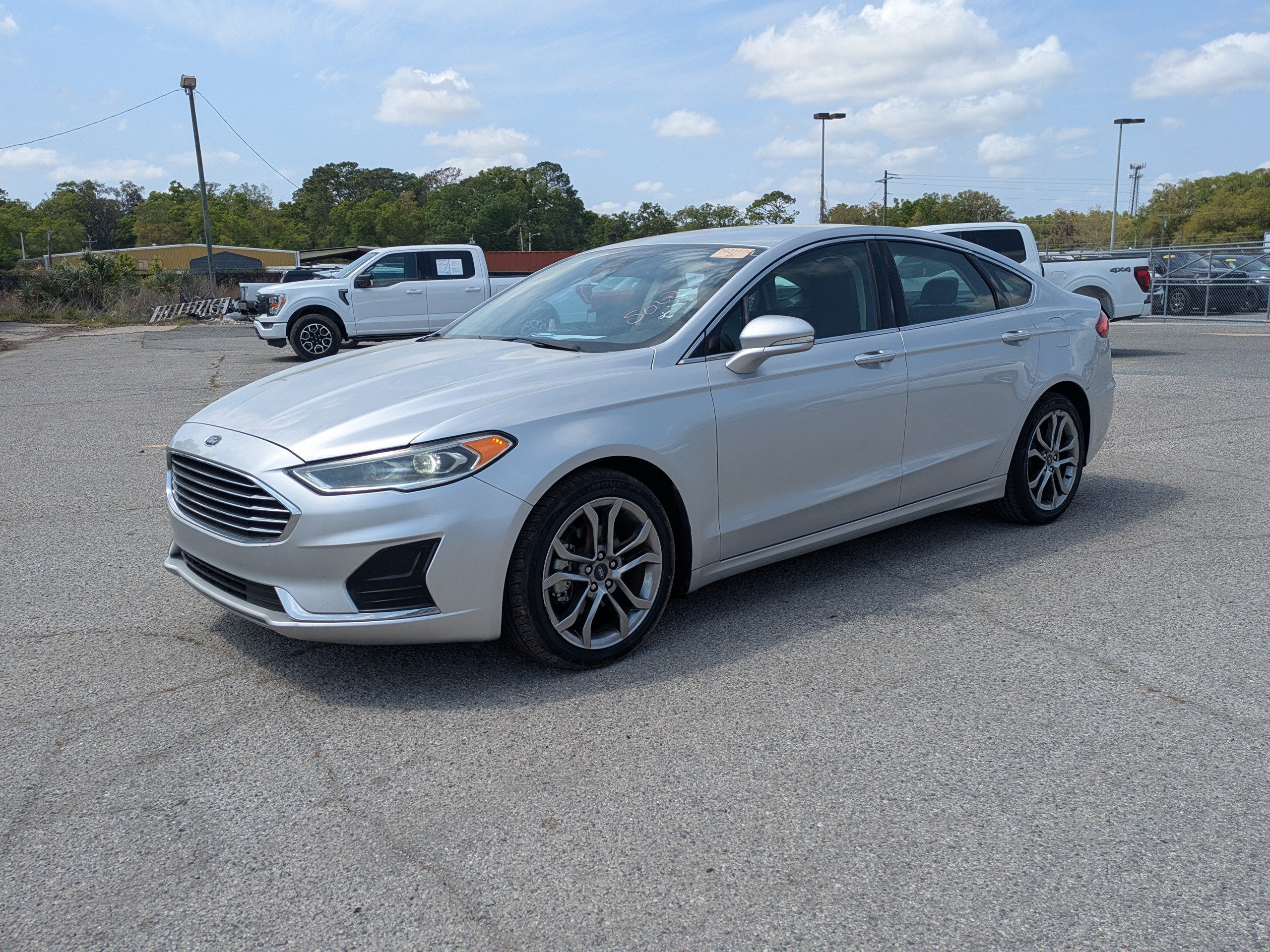 Used 2019 Ford Fusion SEL FWD image 7