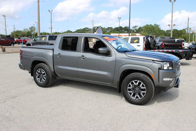 Used 2022 Nissan Frontier SV image 14