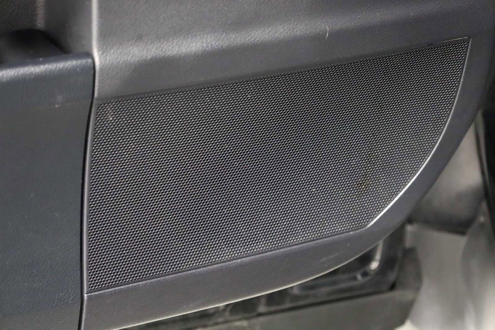 Used 2013 Lexus RX 450h AWD image 17