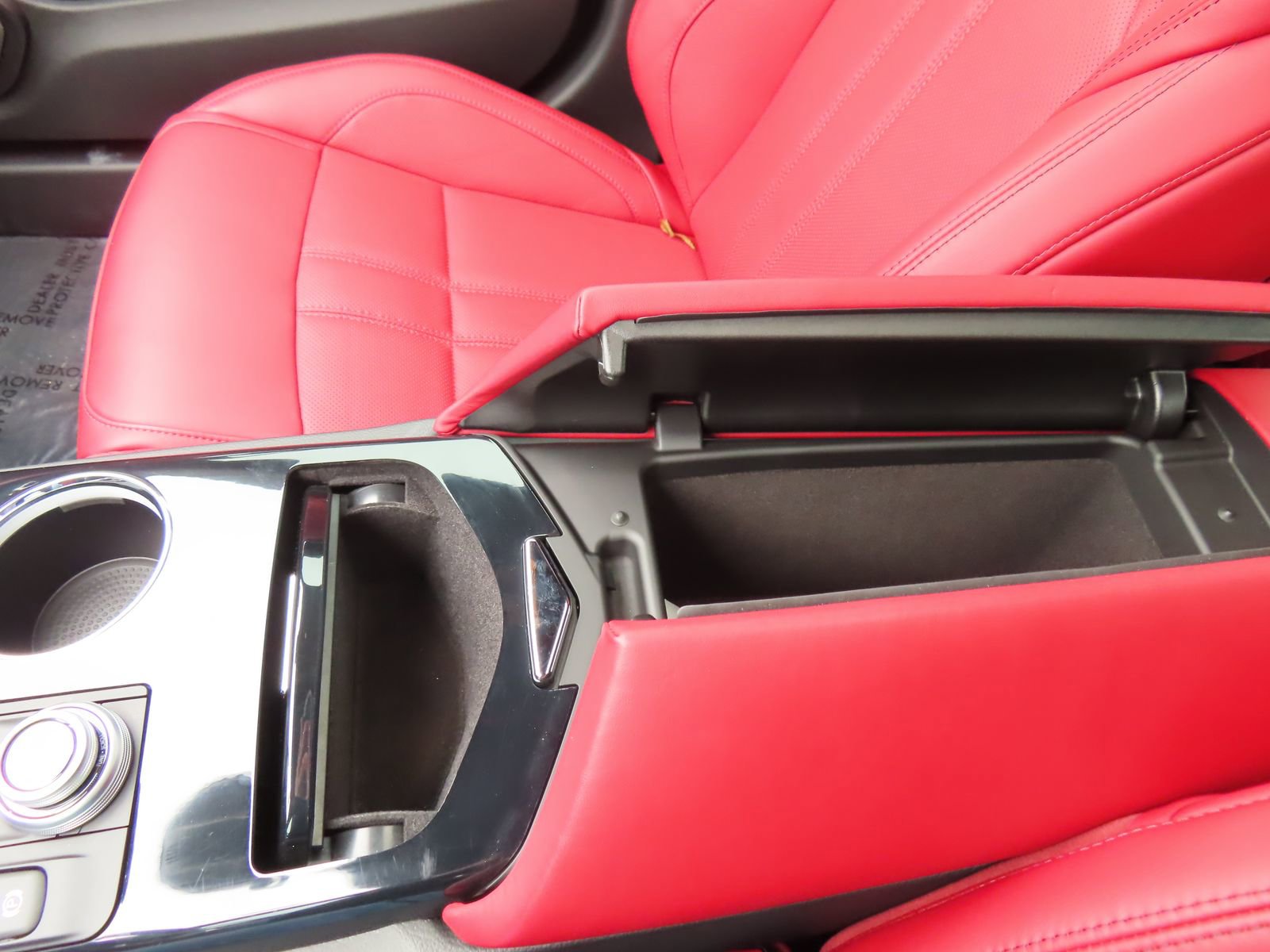 Used 2022 Maserati Quattroporte Modena Q4 image 37