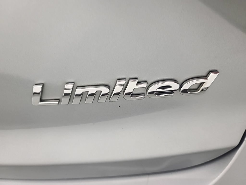Used 2015 Hyundai Sonata Limited FWD image 12