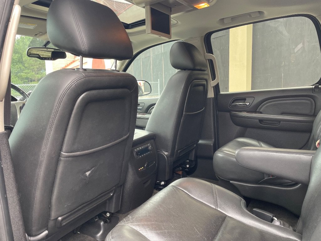 Used 2012 GMC Yukon XL Denali RWD image 37