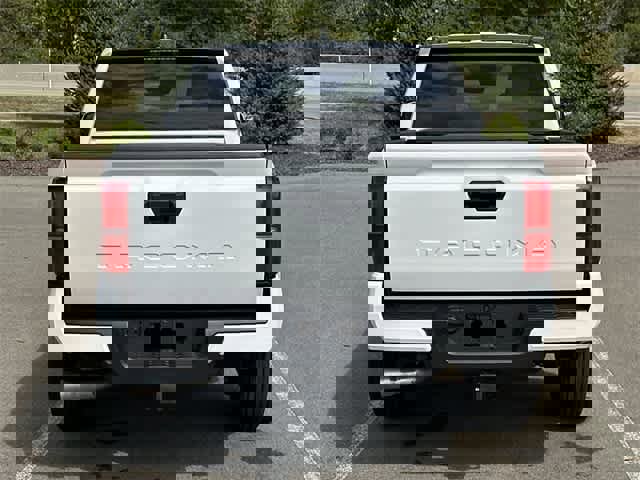 New 2025 Toyota Tacoma SR5 image 4