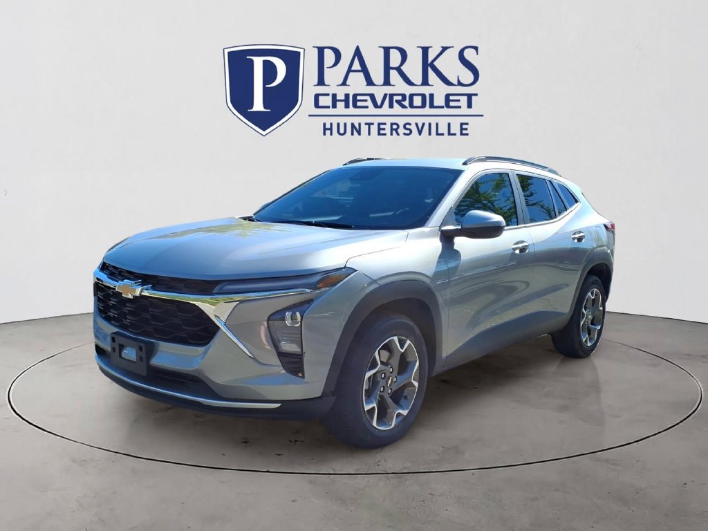 Certified 2025 Chevrolet Trax LT w/ LT Convenience Package FWD image 28
