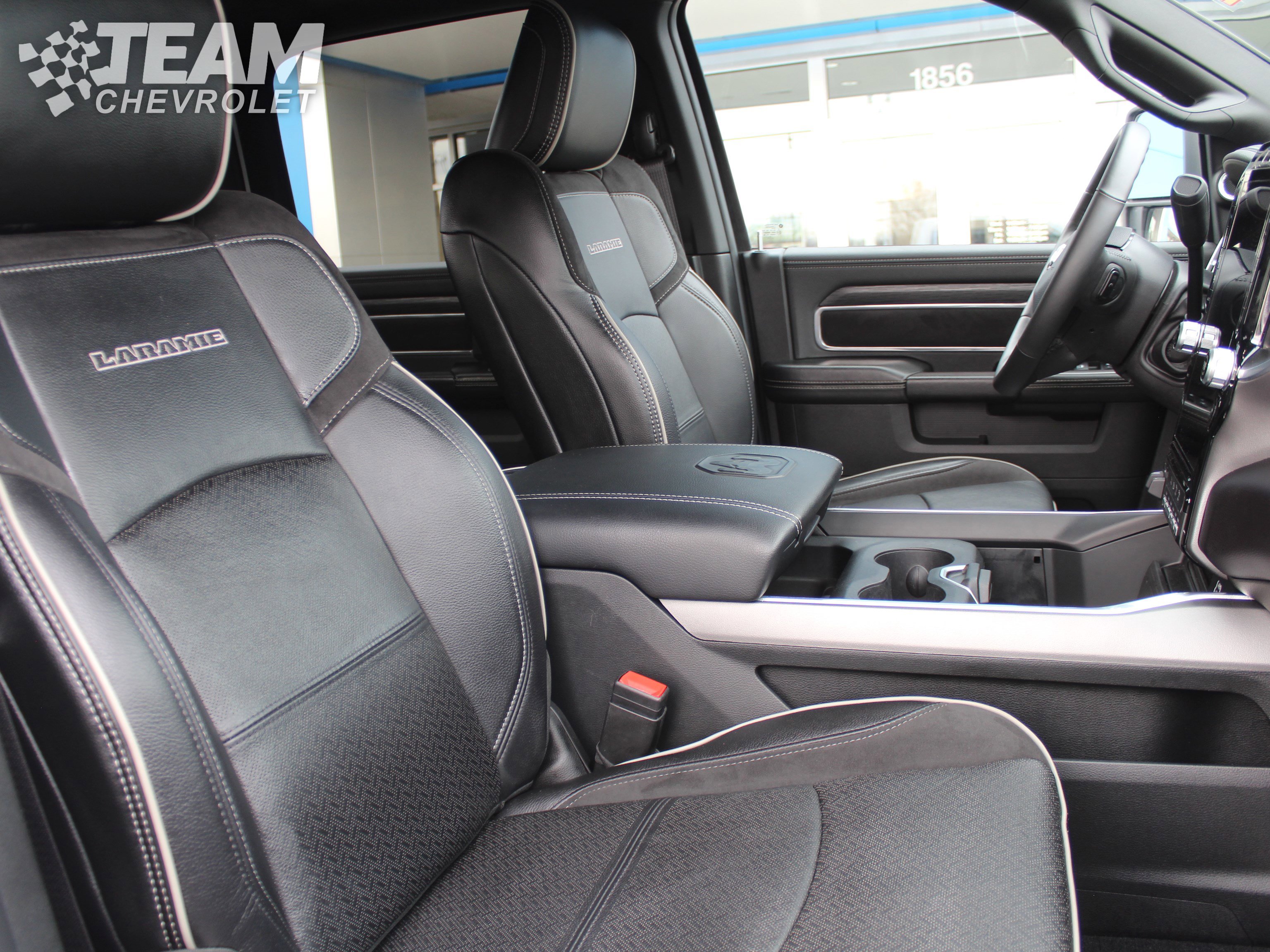 Used 2024 RAM 3500 Laramie w/ Night Edition image 30