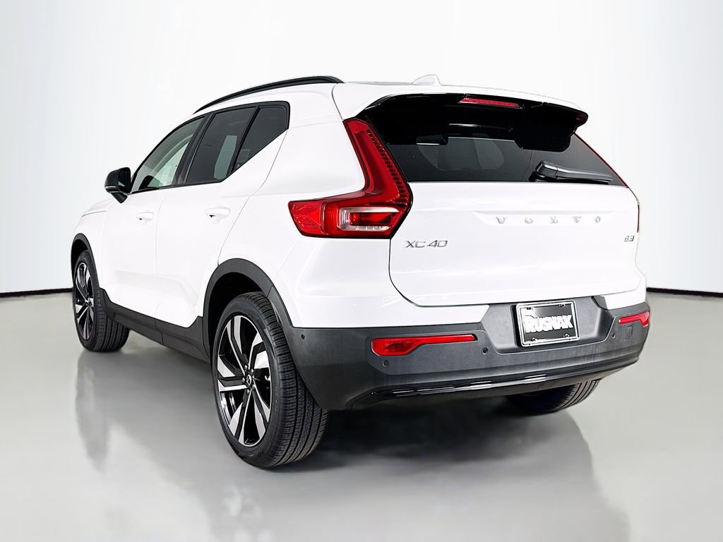 Certified 2026 Volvo XC40 B5 Ultra w/ Climate Package image 5