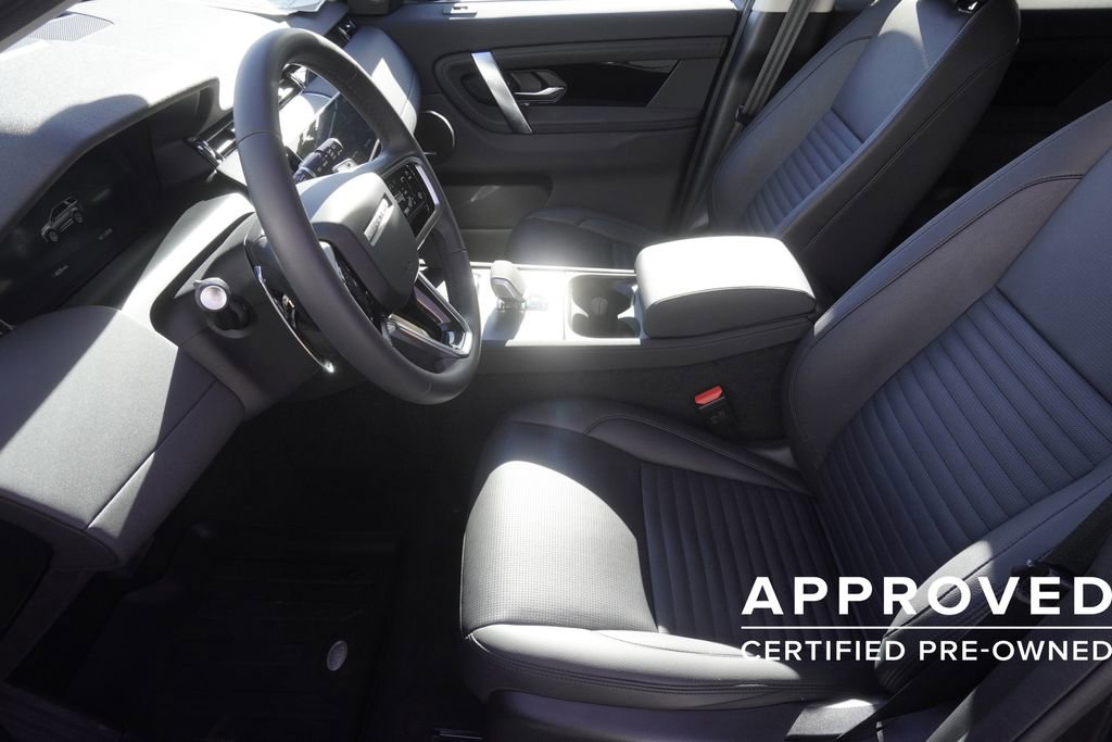 Used 2025 Land Rover Discovery Sport S image 19