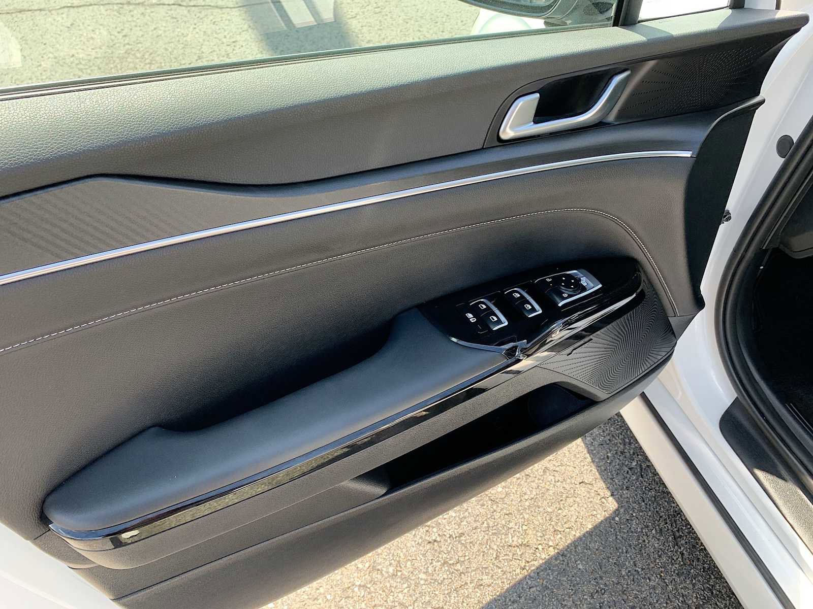 Used 2025 Kia K5 GT-Line w/ GT-Line Premium Package image 22