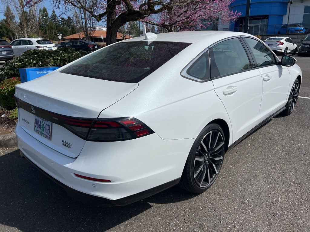 Used 2023 Honda Accord Touring image 4