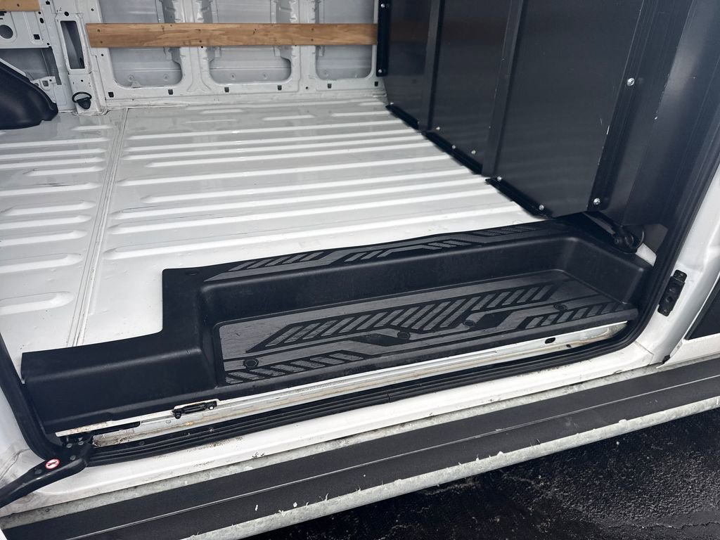 Used 2024 Ford Transit 250 Low Roof w/ Exterior Upgrade Package image 19