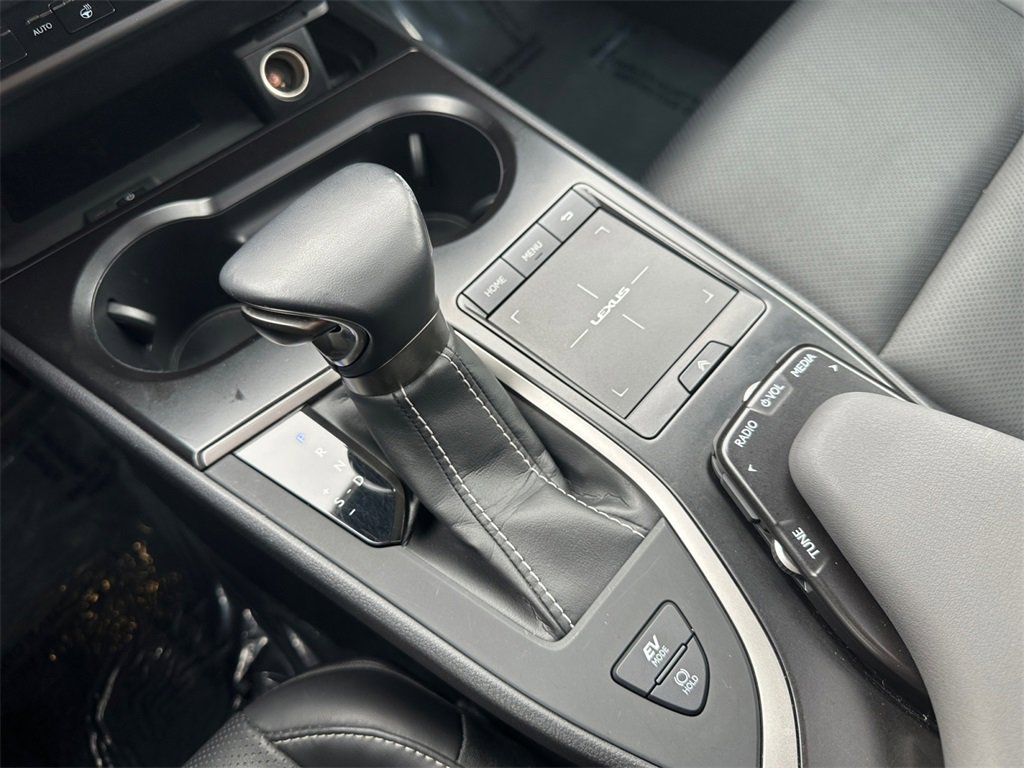 Used 2020 Lexus UX 250h w/ Premium Package image 21