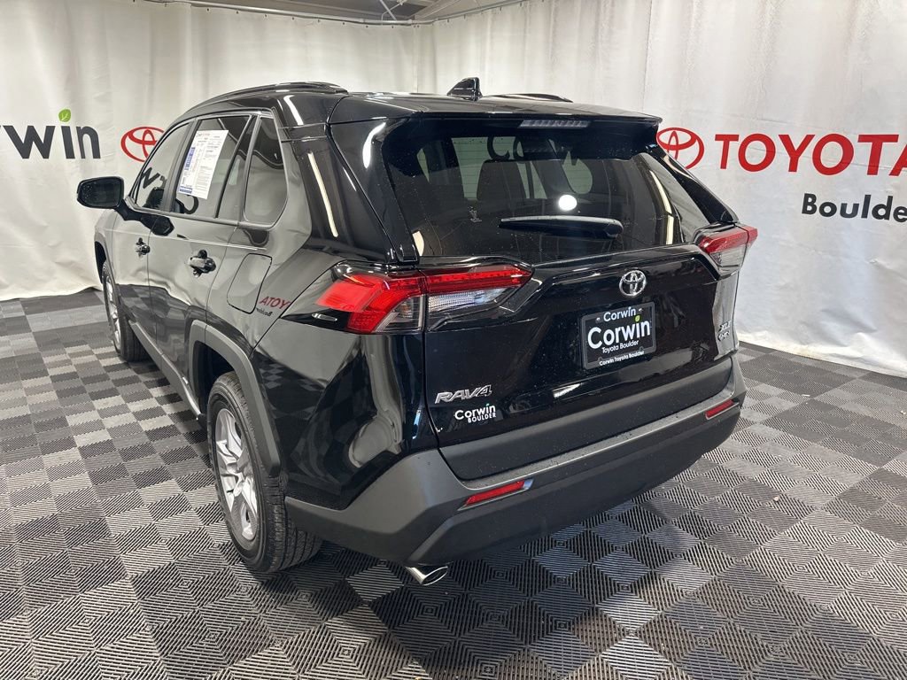 Used 2025 Toyota RAV4 XLE image 5