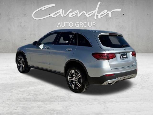 Used 2022 Mercedes-Benz GLC 300 image 3