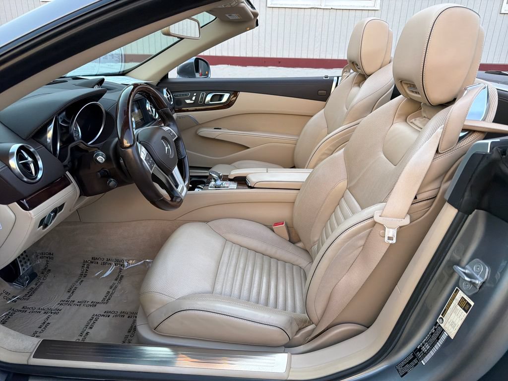 Used 2013 Mercedes-Benz SL 550 image 10