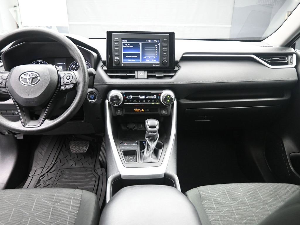 Used 2022 Toyota RAV4 XLE image 9