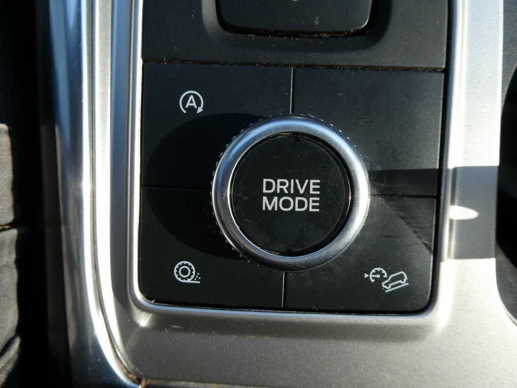 Used 2020 Ford Explorer Limited image 31