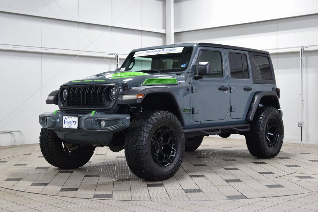Used 2024 Jeep Wrangler Unlimited Rubicon w/ Safety Group AWD/4WD image 3