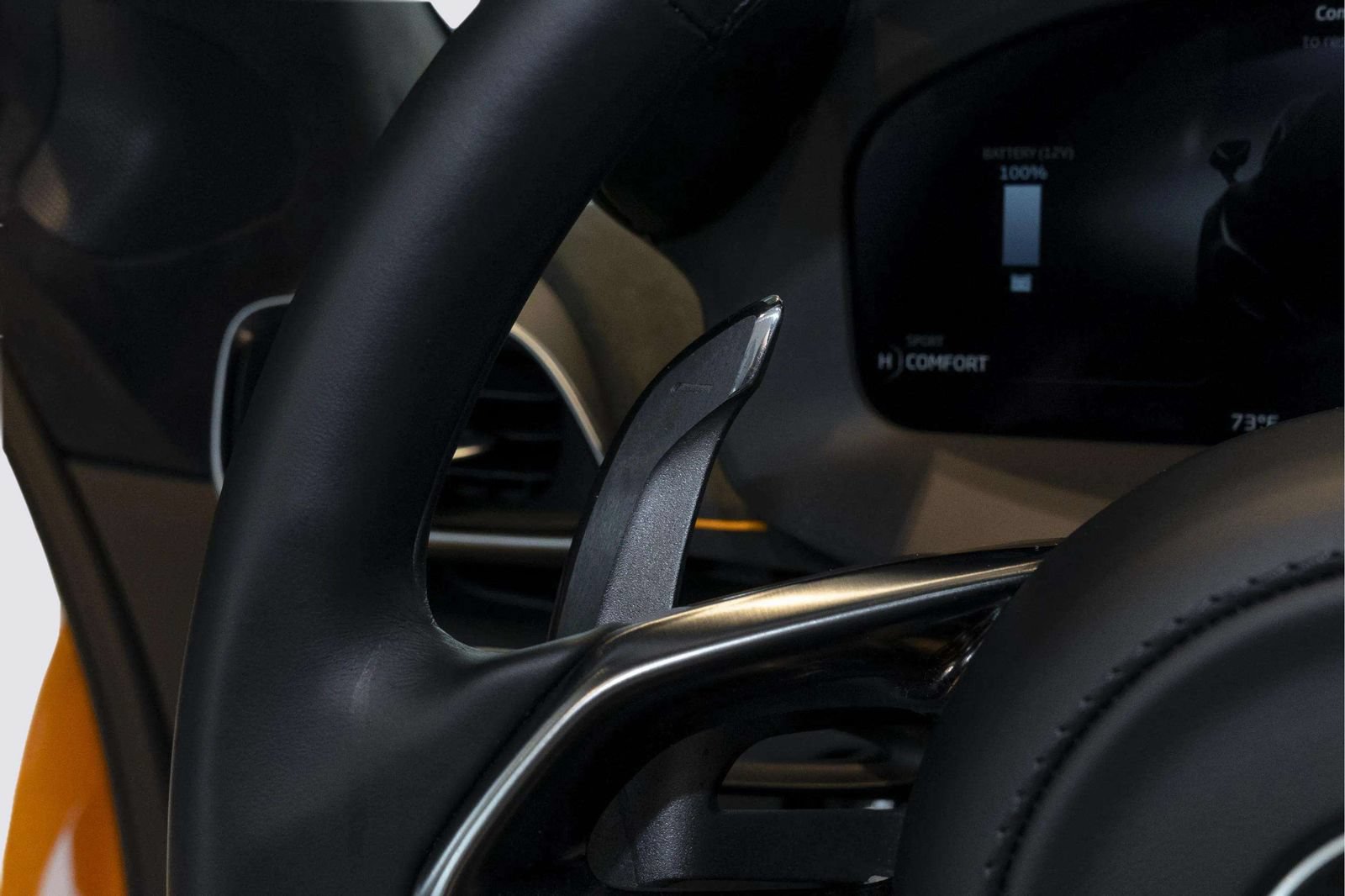 Used 2026 McLaren Artura Spider RWD image 29