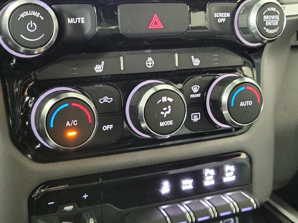 Used 2021 RAM 1500 Big Horn RWD image 21