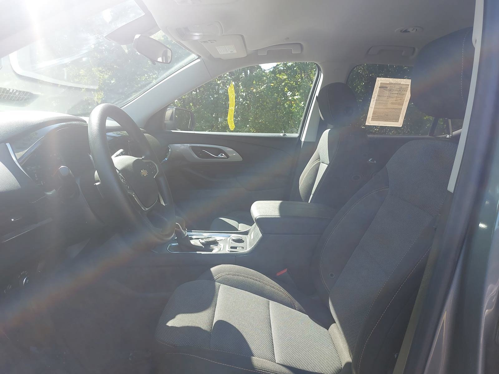 Used 2021 Chevrolet Traverse LS FWD image 14