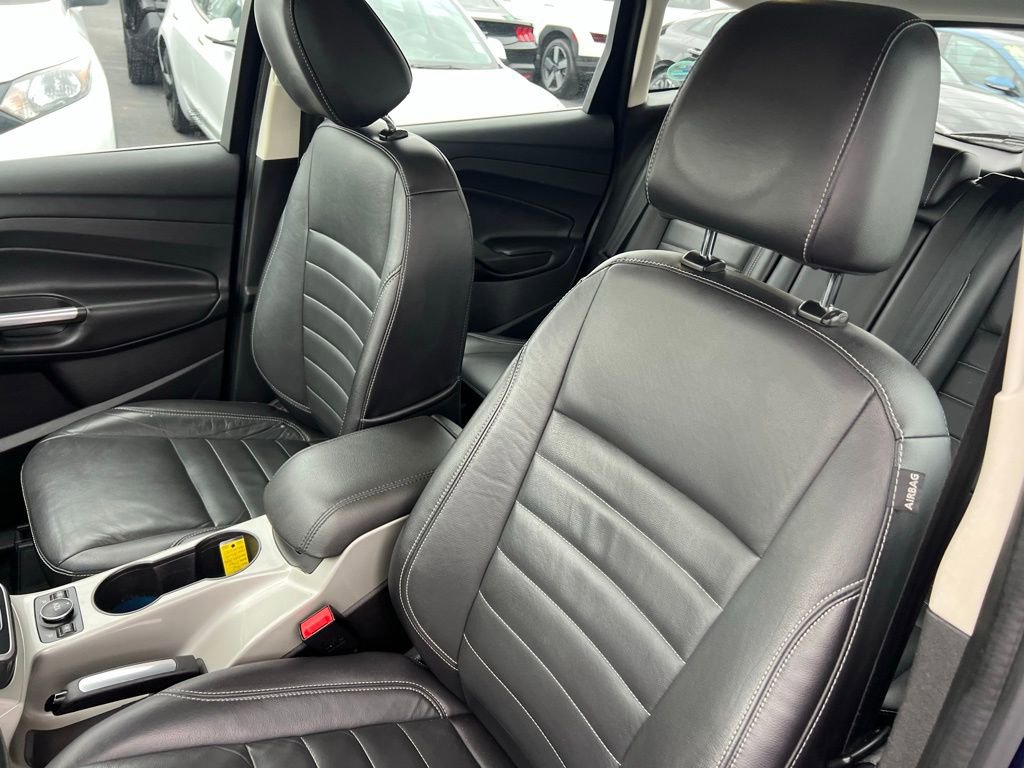 Used 2016 Ford C-MAX Energi SEL w/ Equipment Group 302A image 15