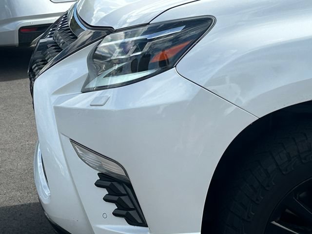 Used 2023 Lexus GX 460 w/ Black Line Special Edition AWD/4WD image 8