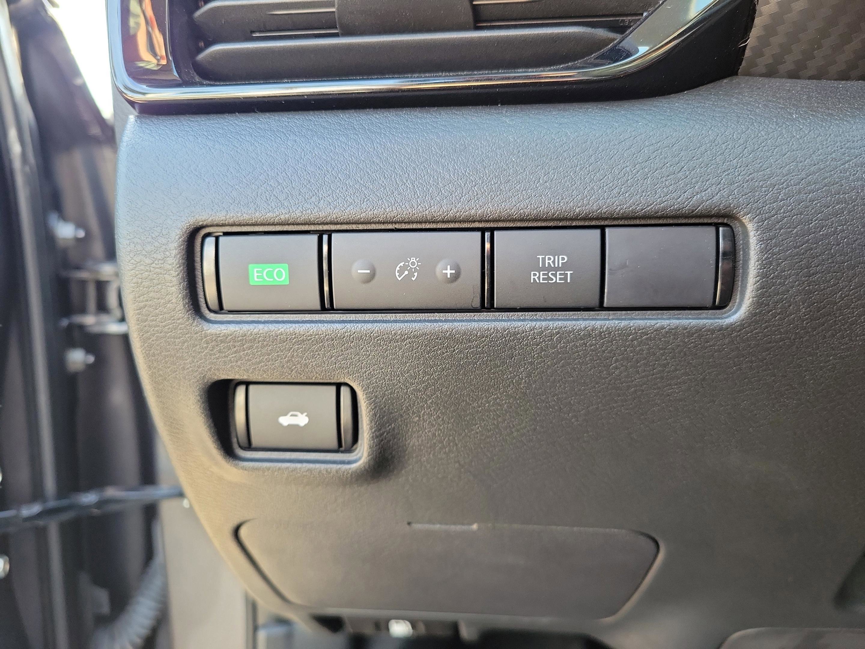 Certified 2023 Nissan Sentra SV image 19