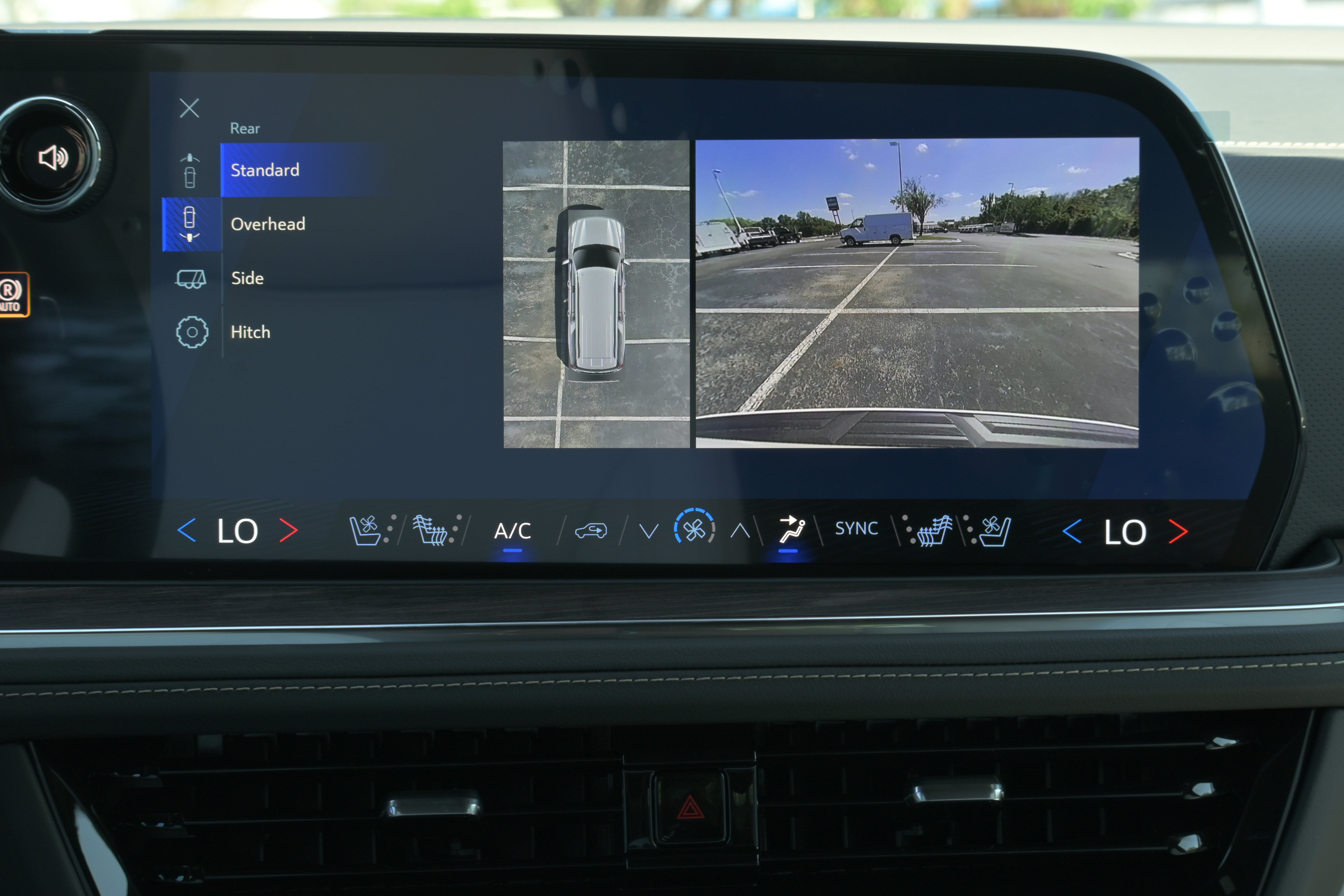 New 2026 Chevrolet Suburban Premier AWD/4WD image 23