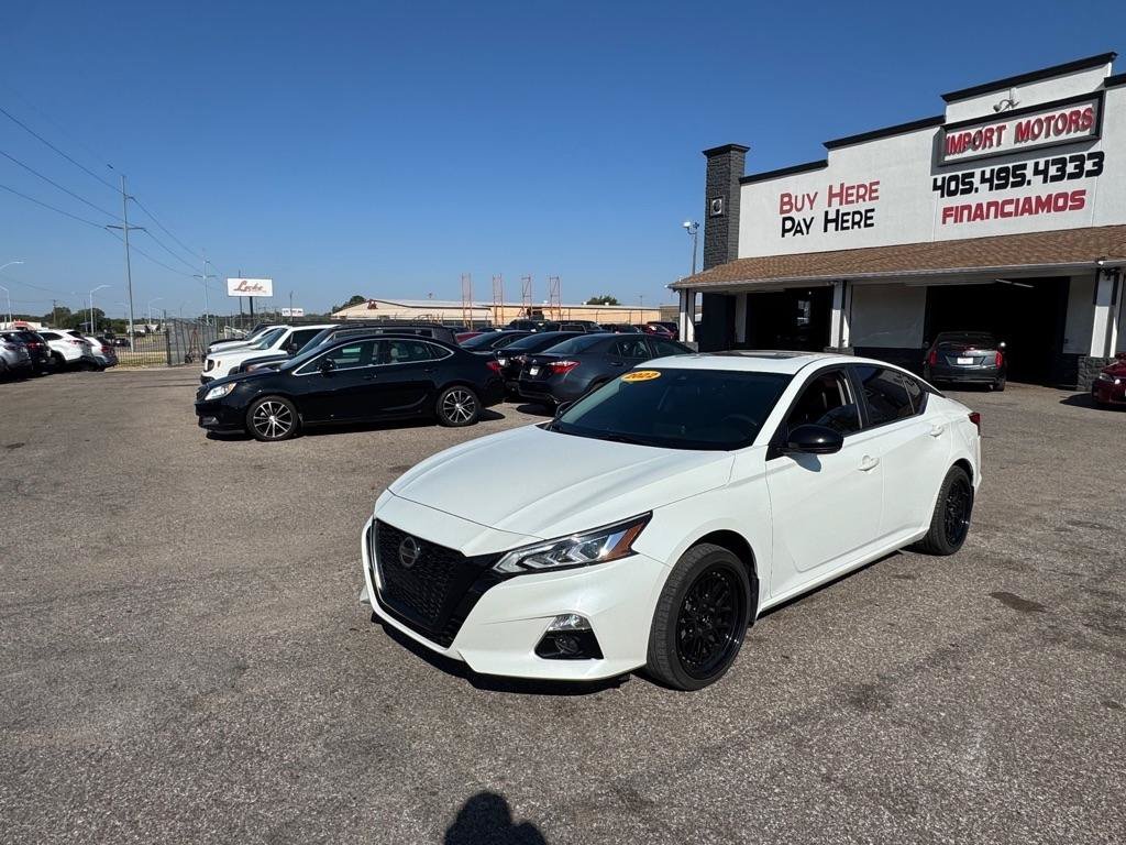 Used 2022 Nissan Altima 2.5 SR w/ Midnight Edition Package