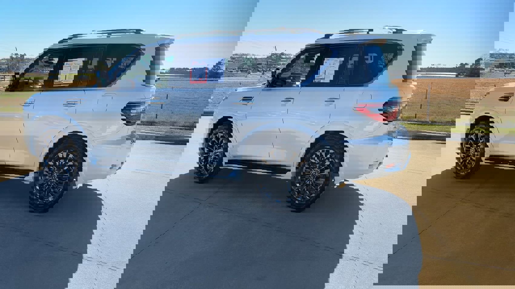 Used 2023 Nissan Armada Platinum w/ Captain's Chairs Package image 5