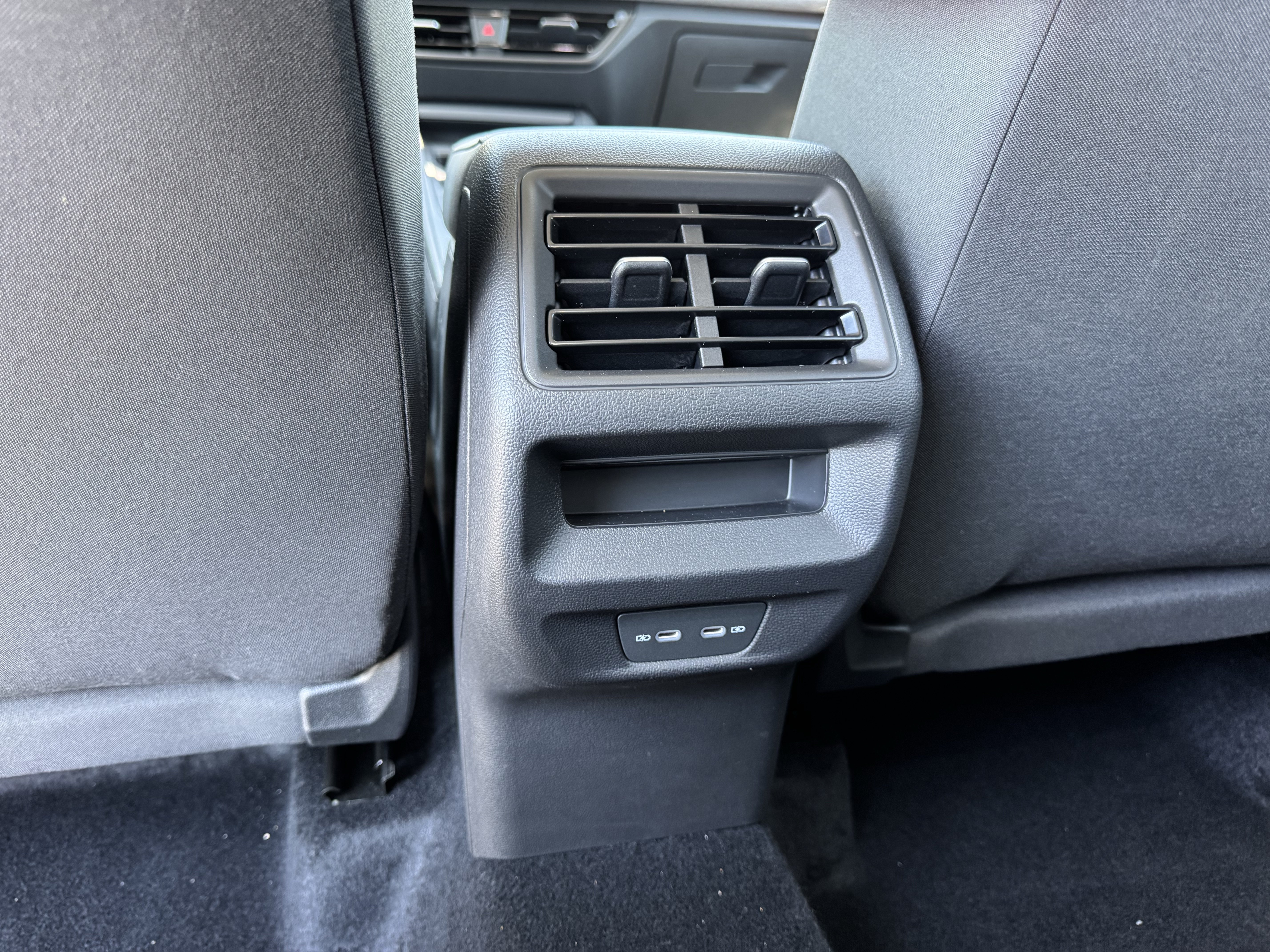 Certified 2025 Volkswagen Tiguan S FWD image 29