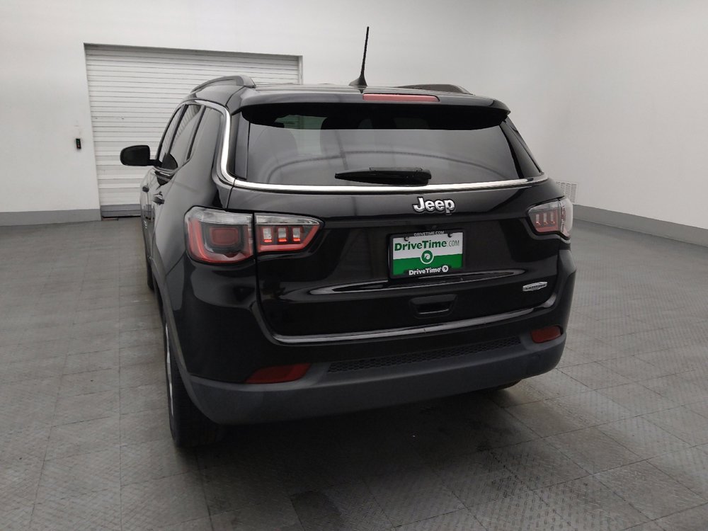 Used 2019 Jeep Compass Latitude FWD image 6
