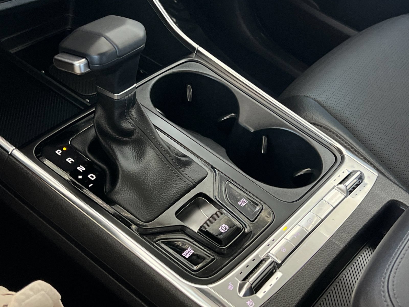 Certified 2026 Kia Carnival SX Prestige FWD image 26