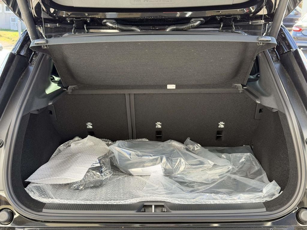 New 2026 Volvo EX30 Ultra w/ Protection Package Premier AWD/4WD image 12