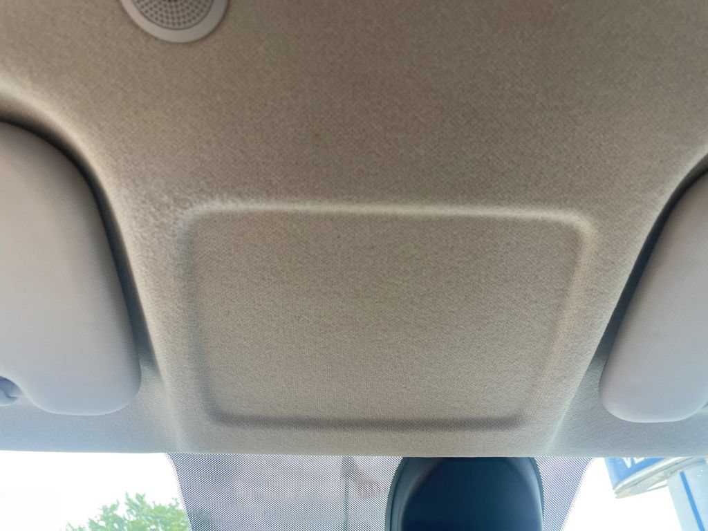 Used 2020 Hyundai Venue SEL FWD image 22