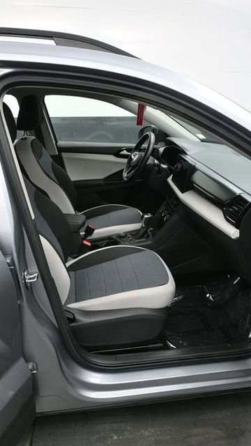 Used 2025 Volkswagen Taos S AWD/4WD image 10
