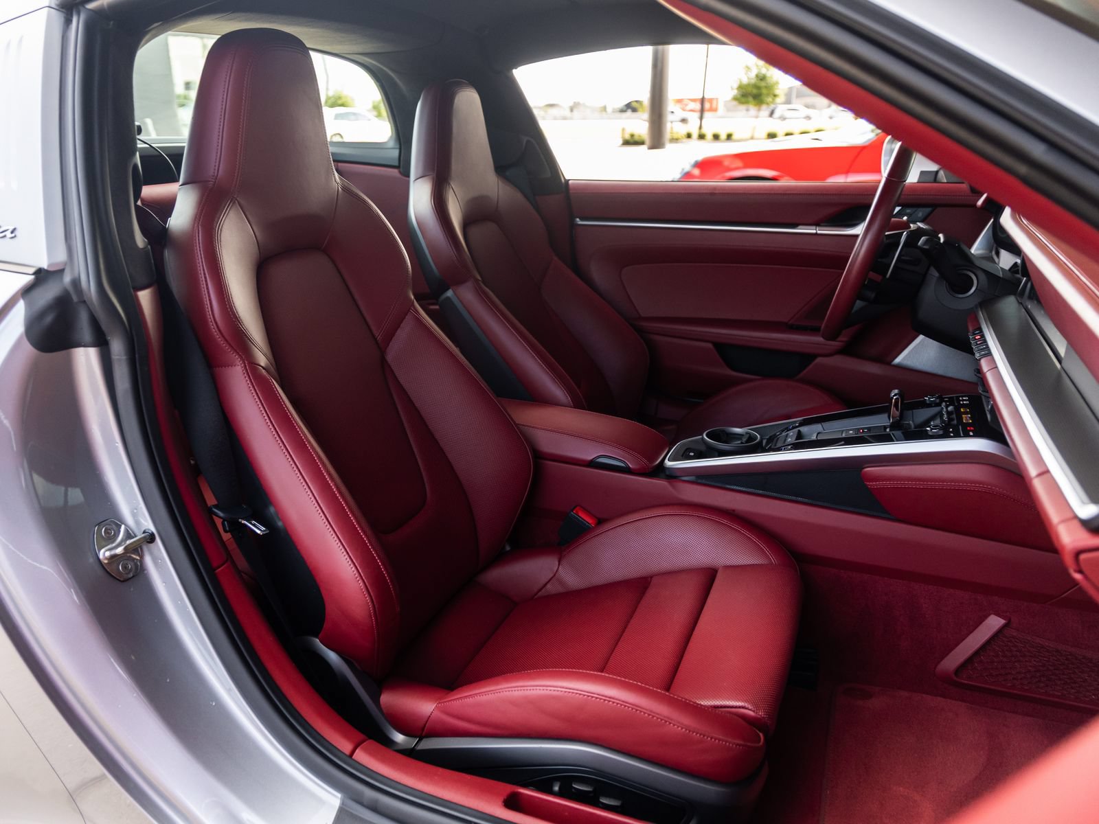 Certified 2022 Porsche 911 Targa 4S AWD/4WD image 46