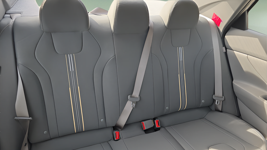 Certified 2026 Hyundai Elantra Sport FWD image 27