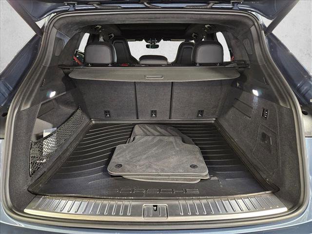 Used 2019 Porsche Cayenne Turbo image 6