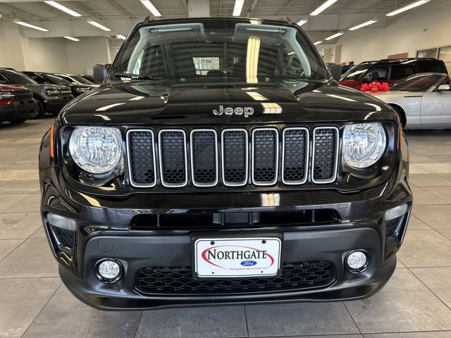 Used 2022 Jeep Renegade Latitude w/ Convenience Group AWD/4WD image 18