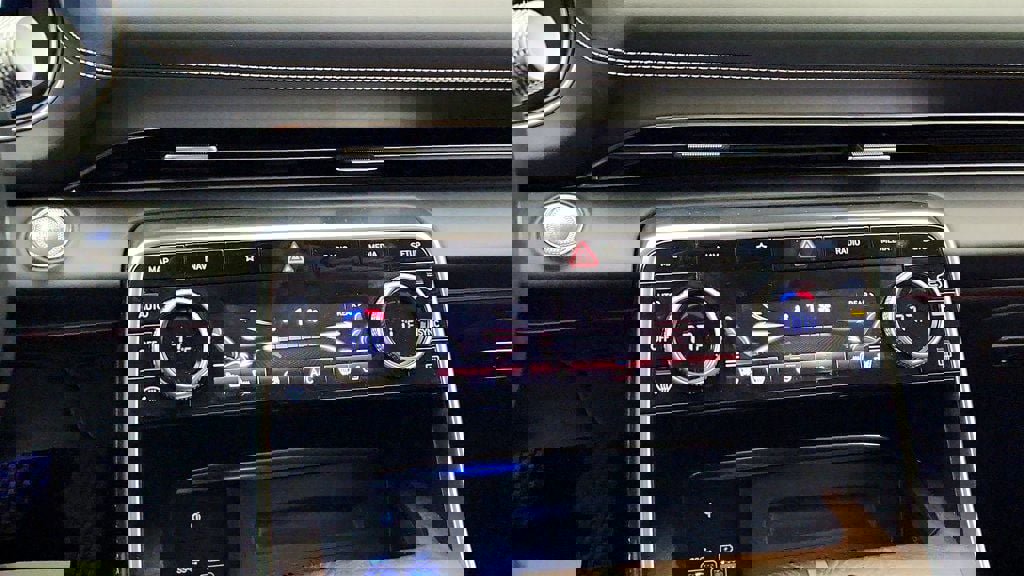 Used 2024 Genesis GV80 3.5T image 19