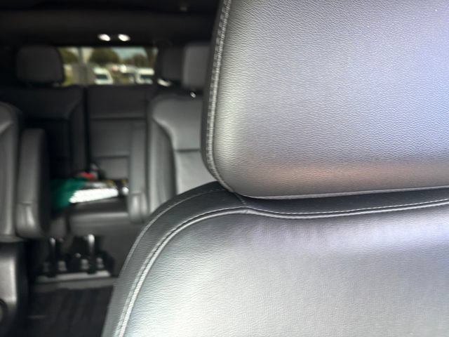 Used 2021 Chevrolet Tahoe Z71 w/ Luxury Package AWD/4WD image 14